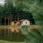 Pod Blatcem Chalet Petrikov (Ceske Budejovice)