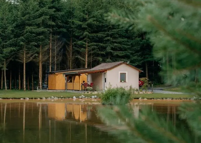 Pod Blatcem Chalet Petrikov (Ceske Budejovice)